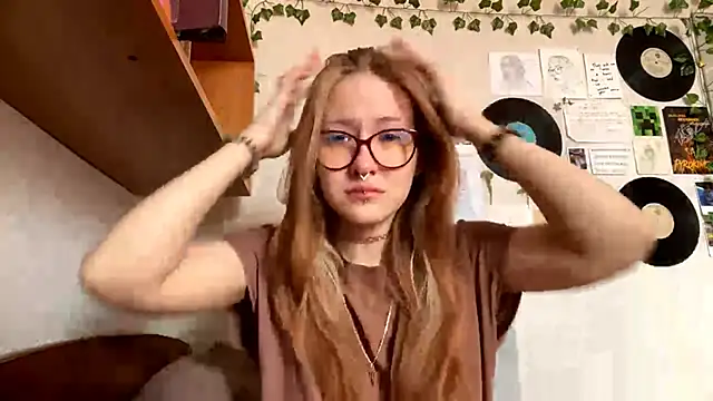 Snapshot of LaureenVielma chatting on 29, 3, 2026 LaureenVielma online show from 29, 3, 2026