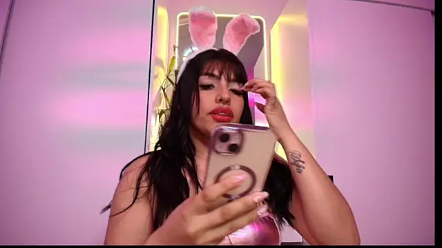 Snapshot of NaomiAmazing01 chatting on 1, 4, 2026 NaomiAmazing01 online show from 1, 4, 2026