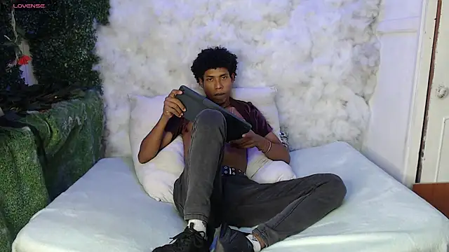 Walkers05 online show from 2, 3, 2026