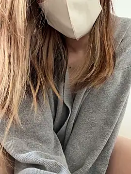 ayumi7 online show from 4, 3, 2026