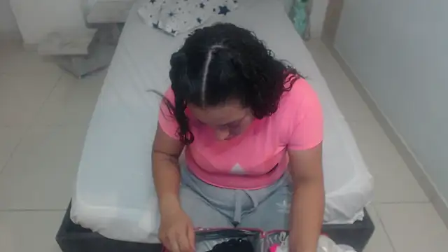 Snapshot of Barbara_D_Valencia chatting on 9, 4, 2026 Barbara D Valencia online show from 9, 4, 2026