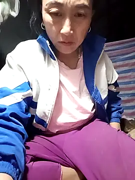 Snapshot of Ami-su chatting on 10, 3, 2026 Ami-su online show from 10, 3, 2026