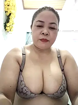 Baby-bigtits2026 online show from 12, 5, 2026