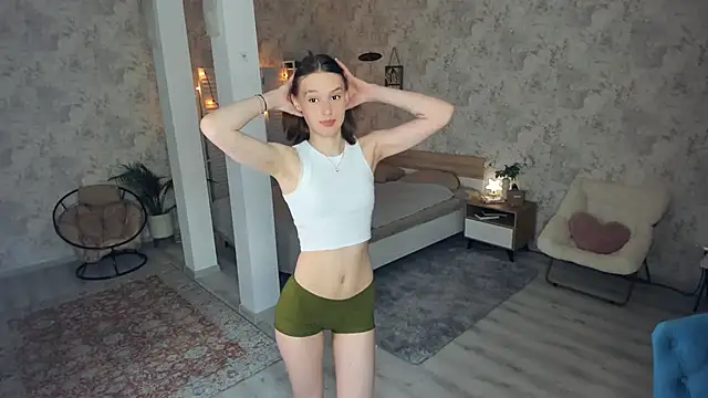 LianneBynon online show from 4, 6, 2026