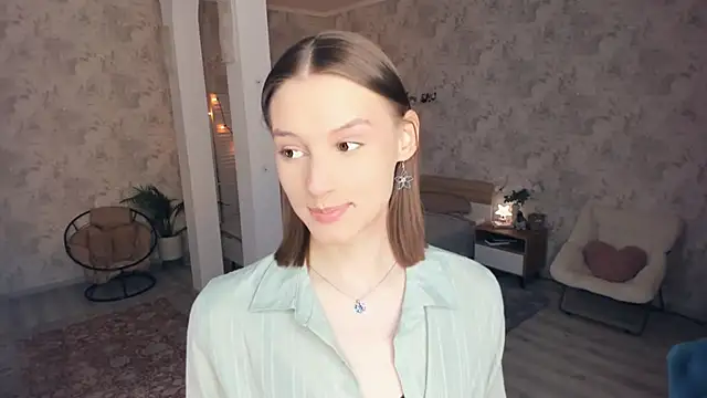 LianneBynon online show from 6, 6, 2026