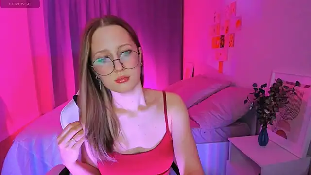 Vega Taylor online show from 28, 2, 2026