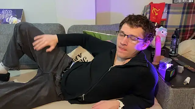 Snapshot of Bob_bucks chatting on 23, 3, 2026 Bob bucks online show from 23, 3, 2026