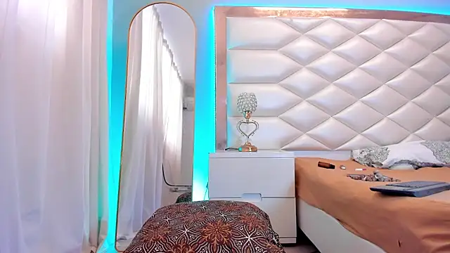 EvelynDivine online show from 25, 2, 2026