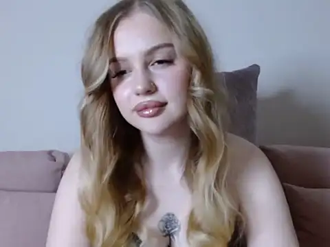 AmandaFlirty online show from 2, 2, 2026