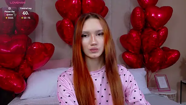 ChloeSimoon online show from 6, 2, 2026