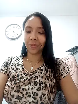 Snapshot of MiaSantana_ chatting on 7, 4, 2026 MiaSantana online show from 7, 4, 2026