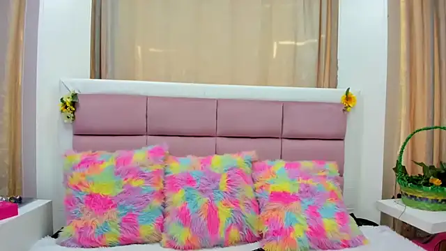 Keiry Paloma online show from 7, 2, 2026