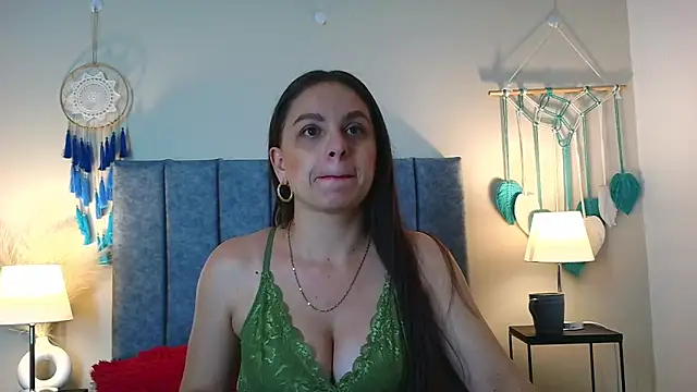 NatalyGuzman26 online show from 3, 2, 2026