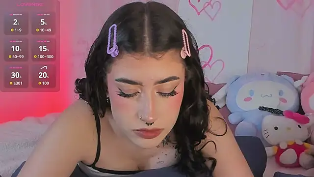 Snapshot of Tamara_uwu chatting on 5, 3, 2026 Tamara uwu online show from 5, 3, 2026