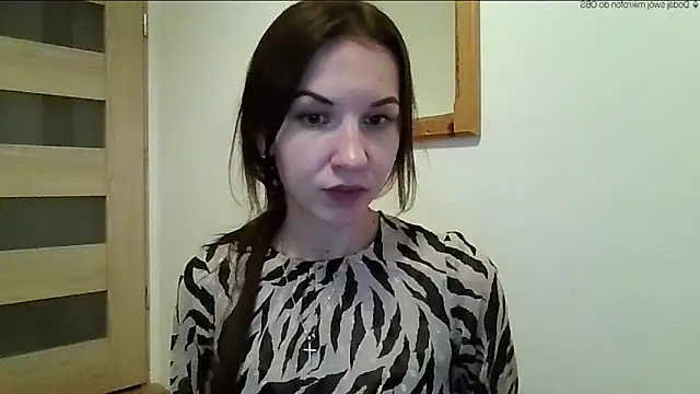 JuliaLovely online show from 10, 5, 2026