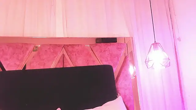 shantal cooper  online show from 24, 3, 2026