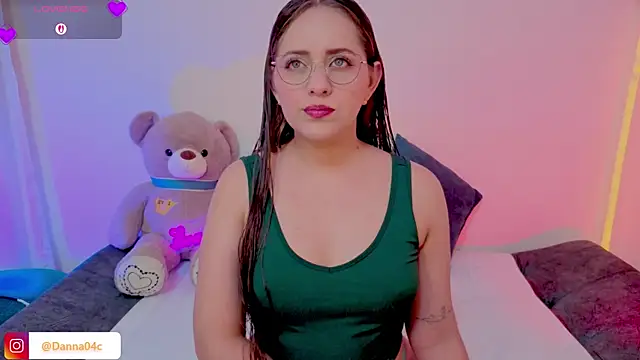 DannaCouper  online show from 9, 5, 2026