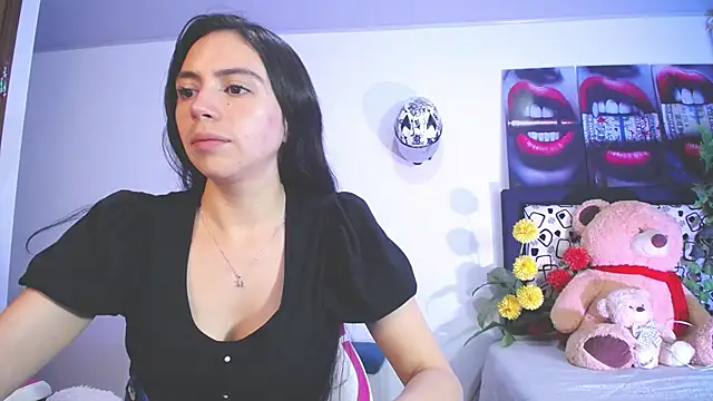 Snapshot of lika_little0 chatting on 21, 6, 2026 lika little0 online show from 21, 6, 2026