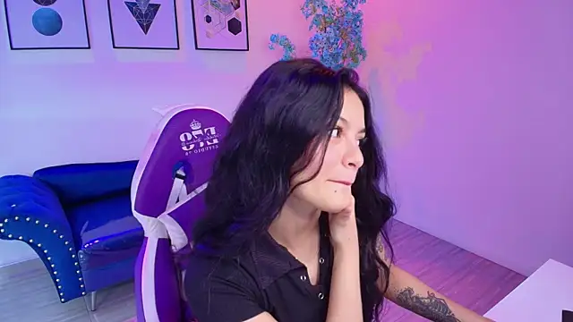 Maddie T18 online show from 30, 4, 2026