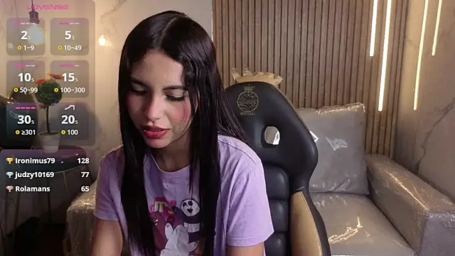 Perla lovely  online show from 12, 5, 2026