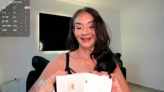 Emma Mendozaa online show from 27, 6, 2026