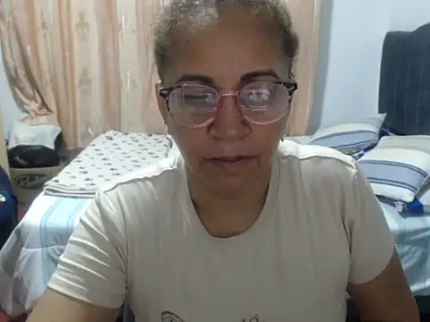 Candyy mature online show from 3, 2, 2026