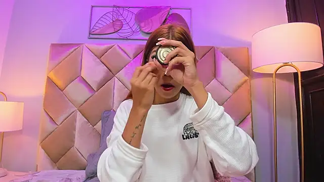 Thalya Adams online show from 15, 3, 2026