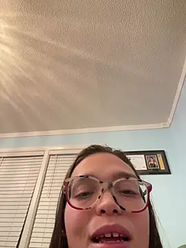 BabeB910 online show from 7, 2, 2026