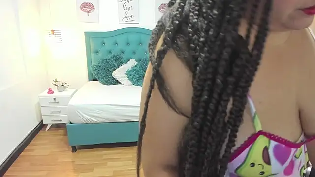 Daniela skay online show from 3, 2, 2026