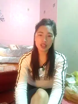 Snapshot of Xucxich00 chatting on 6, 2, 2026 Xucxich00 online show from 6, 2, 2026