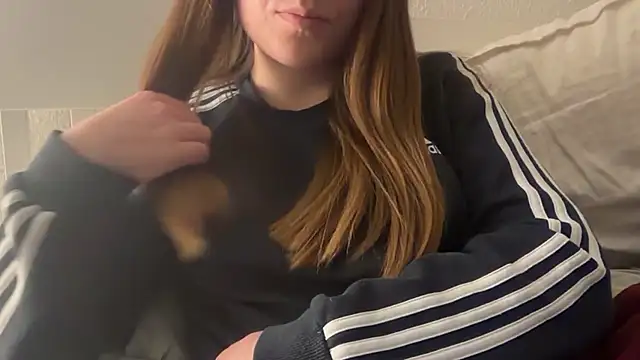 Snapshot of Lucyschickt chatting on 26, 2, 2026 Lucyschickt online show from 26, 2, 2026