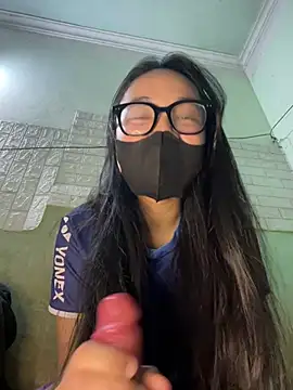 Leeeiuu online show from 2, 2, 2026