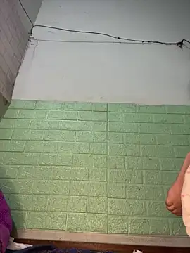 Leeeiuu online show from 3, 2, 2026