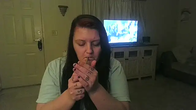 Rosegold2431 online show from 3, 2, 2026