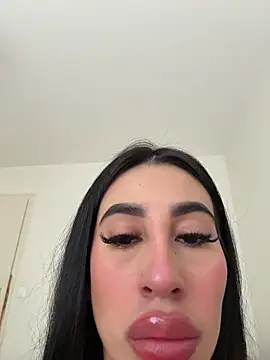 Snapshot of valentina252005 chatting on 16, 2, 2026 valentina252005 online show from 16, 2, 2026