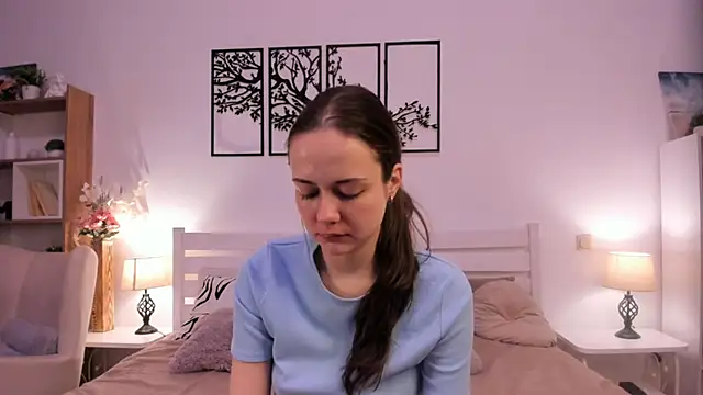 MalvinaTrafford online show from 9, 5, 2026