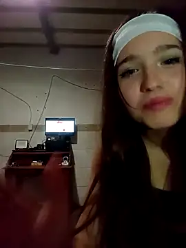 dieciochoyundia online show from 25, 3, 2026