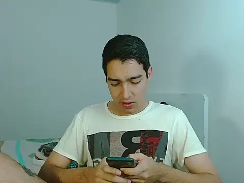 Snapshot of NickFin chatting on 2, 4, 2026 NickFin online show from 2, 4, 2026