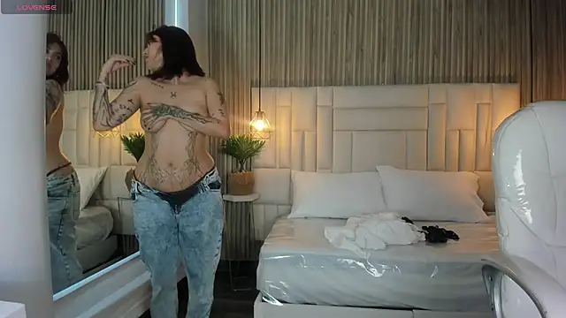 Ravenn21x online show from 9, 3, 2026