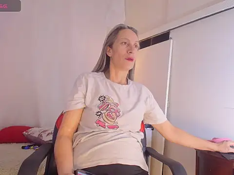 laurasofia45 online show from 1, 6, 2026