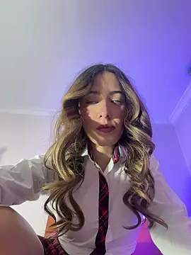 Snapshot of kloe__t18 chatting on 16, 2, 2026 kloe t18 online show from 16, 2, 2026