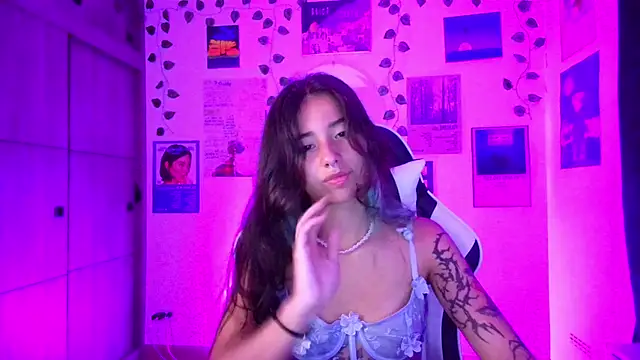 IvyStone  online show from 25, 3, 2026