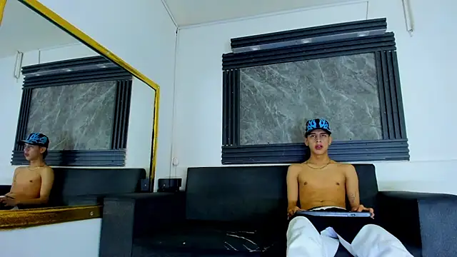 Dominic 26 online show from 5, 2, 2026