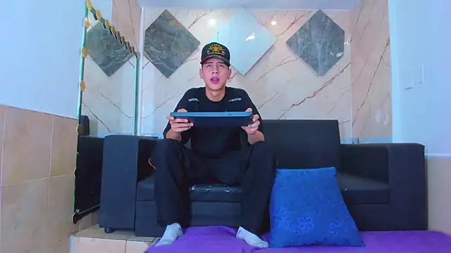 Dominic 26 online show from 11, 2, 2026