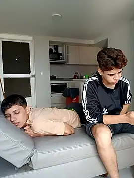 Jeunes Grossieres online show from 5, 2, 2026