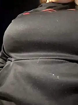 Snapshot of tuhardsexy chatting on 1, 5, 2026 tuhardsexy online show from 1, 5, 2026