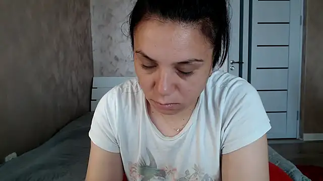 LorraGrey online show from 9, 6, 2026