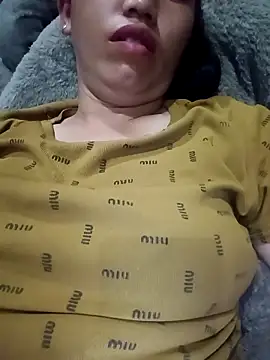 hot-luna- online show from 7, 5, 2026