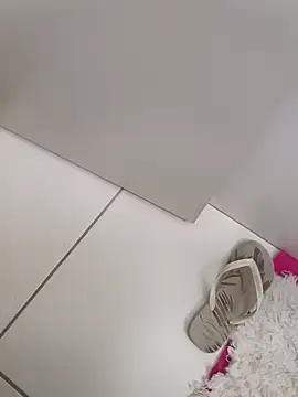 Snapshot of TropBig chatting on 6, 3, 2026 TropBig online show from 6, 3, 2026