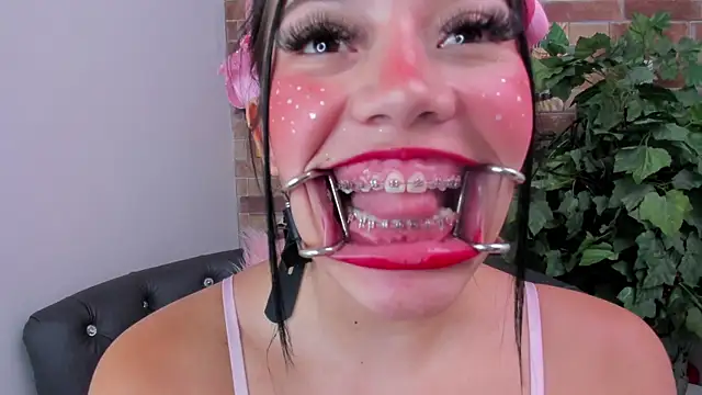 foxy vera online show from 11, 5, 2026